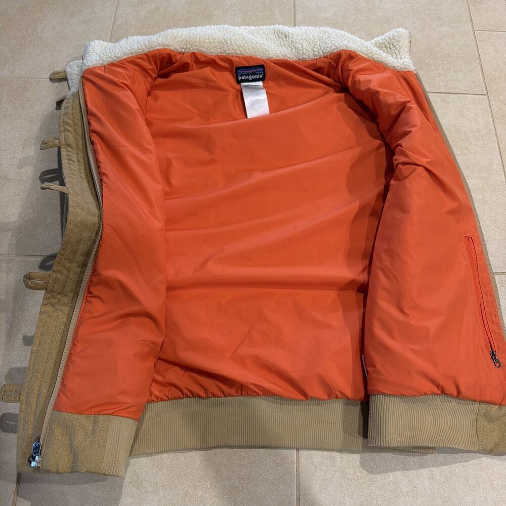 Patagonia Vagabunda Tan Quilted Vest M Womens Gorpcore Casual Outdoor Hiking - Picture 3 of 7
